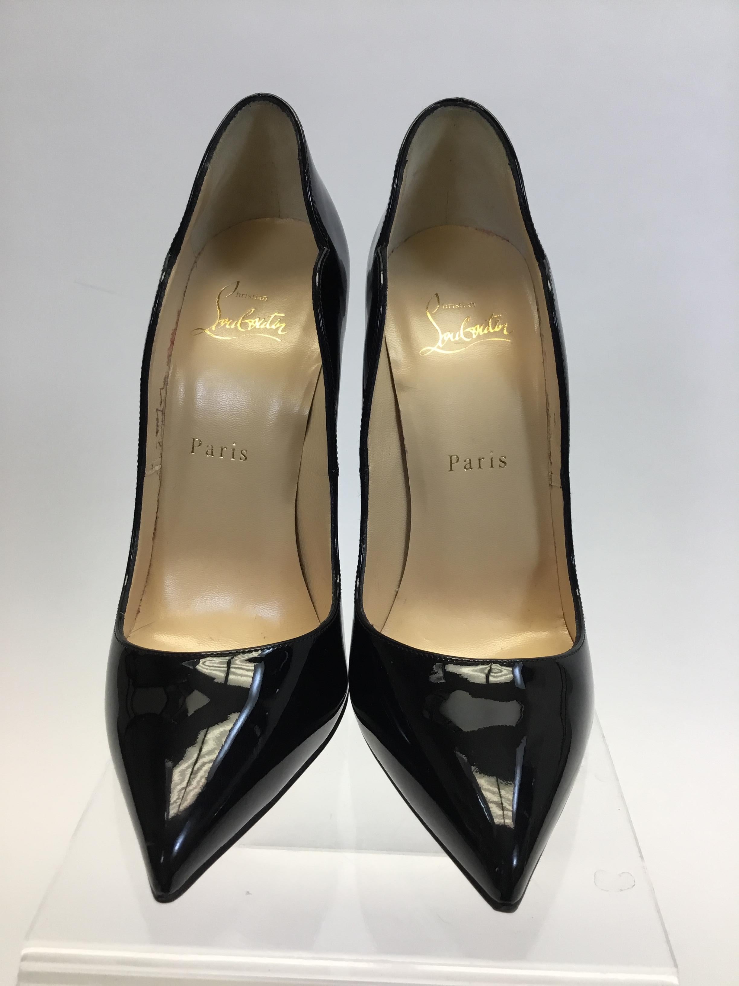 Christian Louboutin Black Patent Leather Heels
$450
Made in Italy
Patent Leather
Size 38
5.25