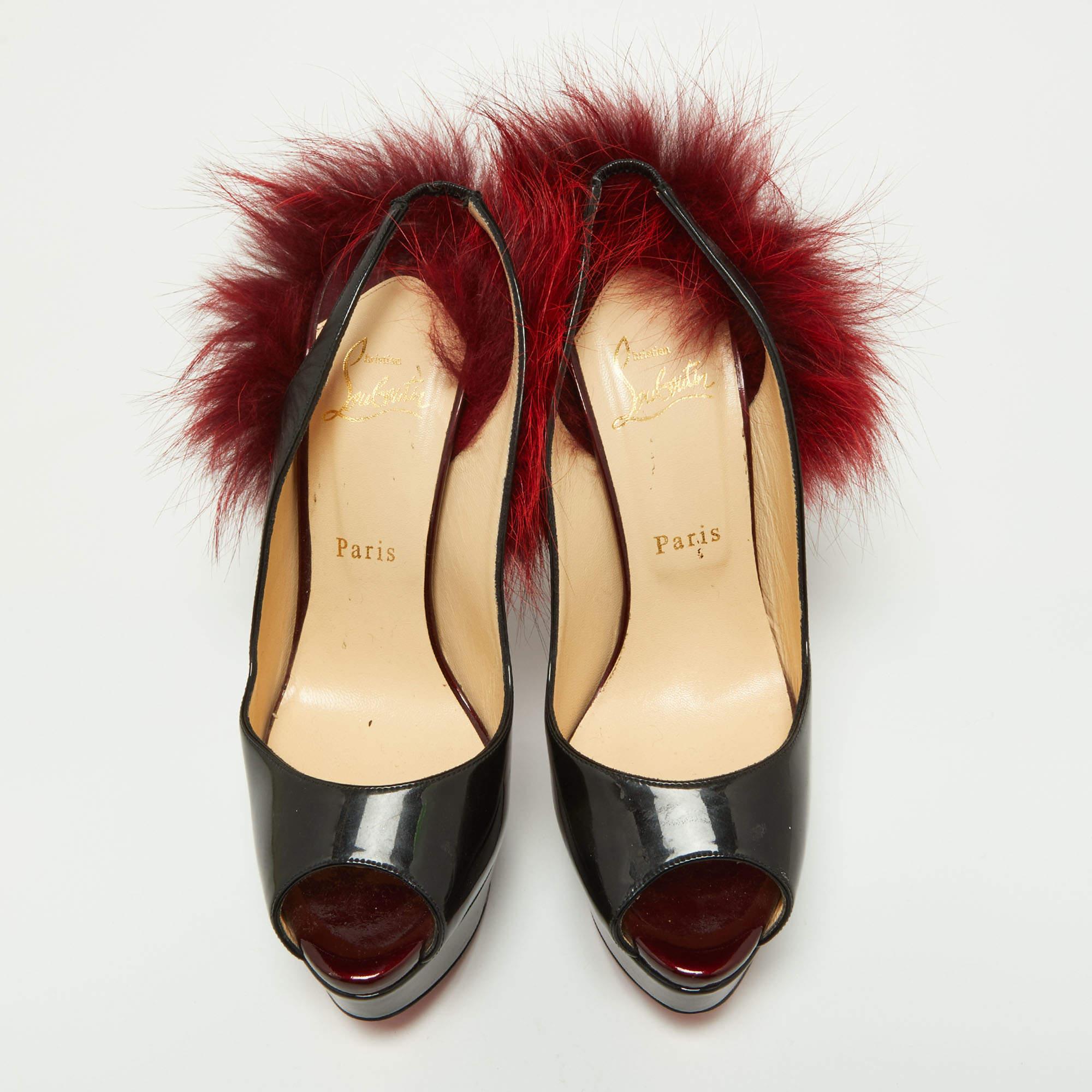Make a chic style statement with these designer pumps. They showcase sturdy heels and durable soles, perfect for your fashionable outings!

