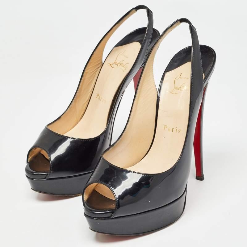 Complement your well put together outfit with these authentic designer shoes. Timeless and classy they have an amazing construction for enduring quality and comfortable fit.
