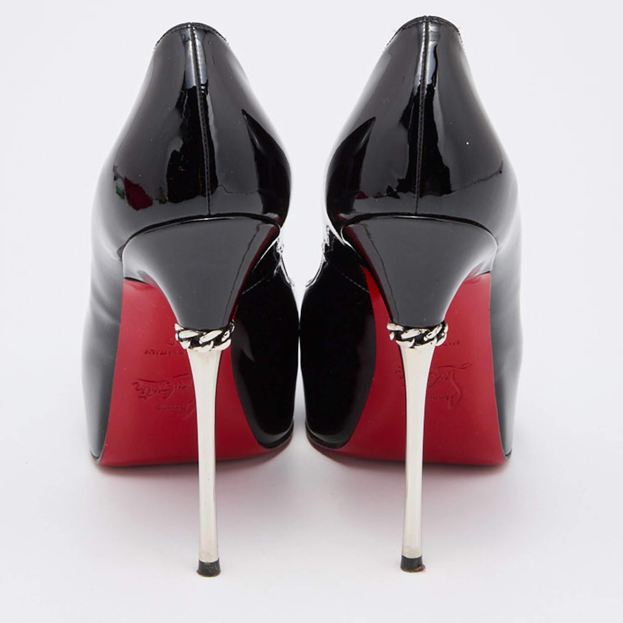 This pair of pumps is uniquely designed and makes for a distinct appearance. Created from quality materials, it is enriched with classic elements.

Includes Original Dustbag