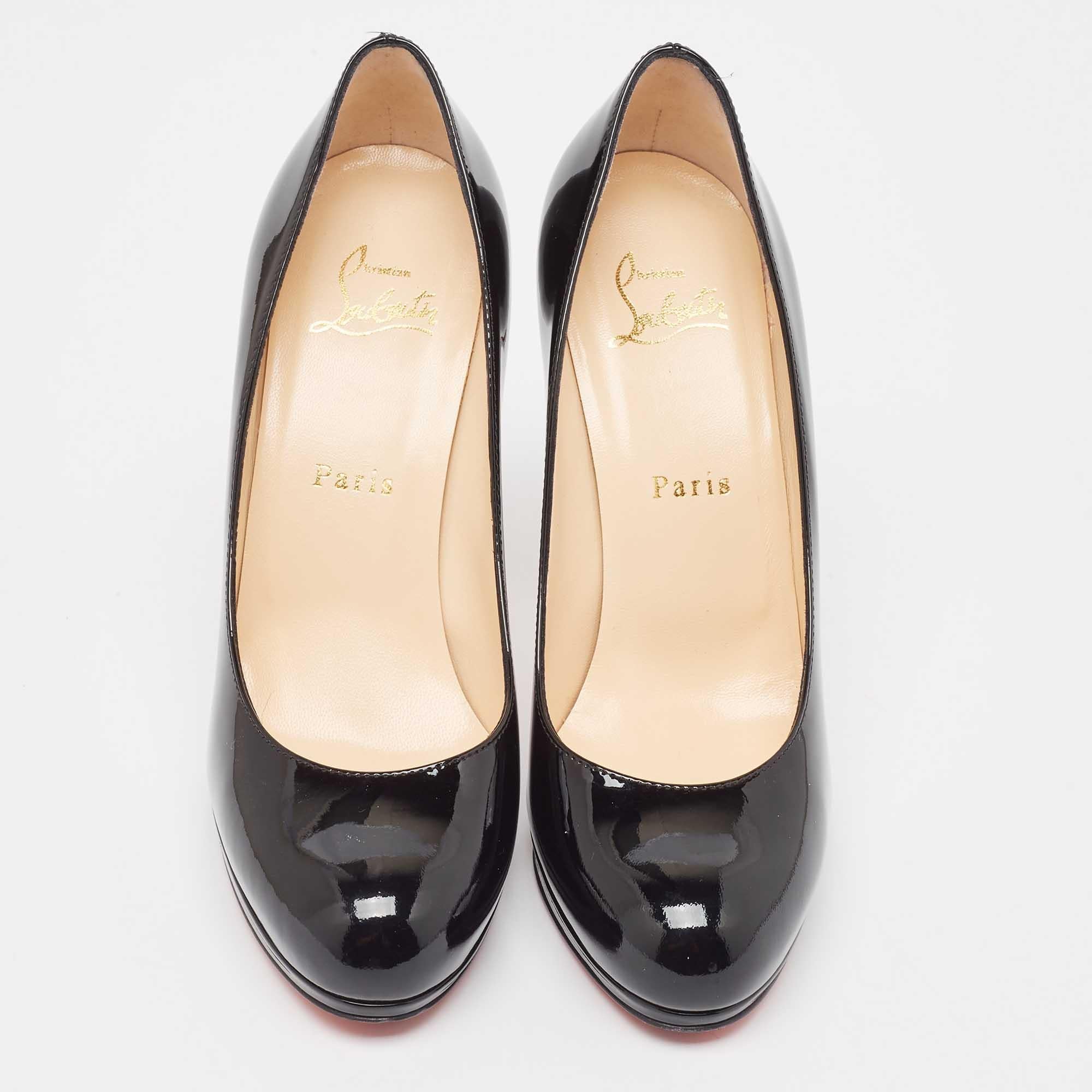 Christian Louboutin Bombas sencillas nuevas de charol negro talla 37.5 Negro