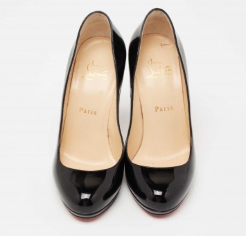 Women's Christian Louboutin Black Patent Leather New Simple Pumps Size 38 For Sale