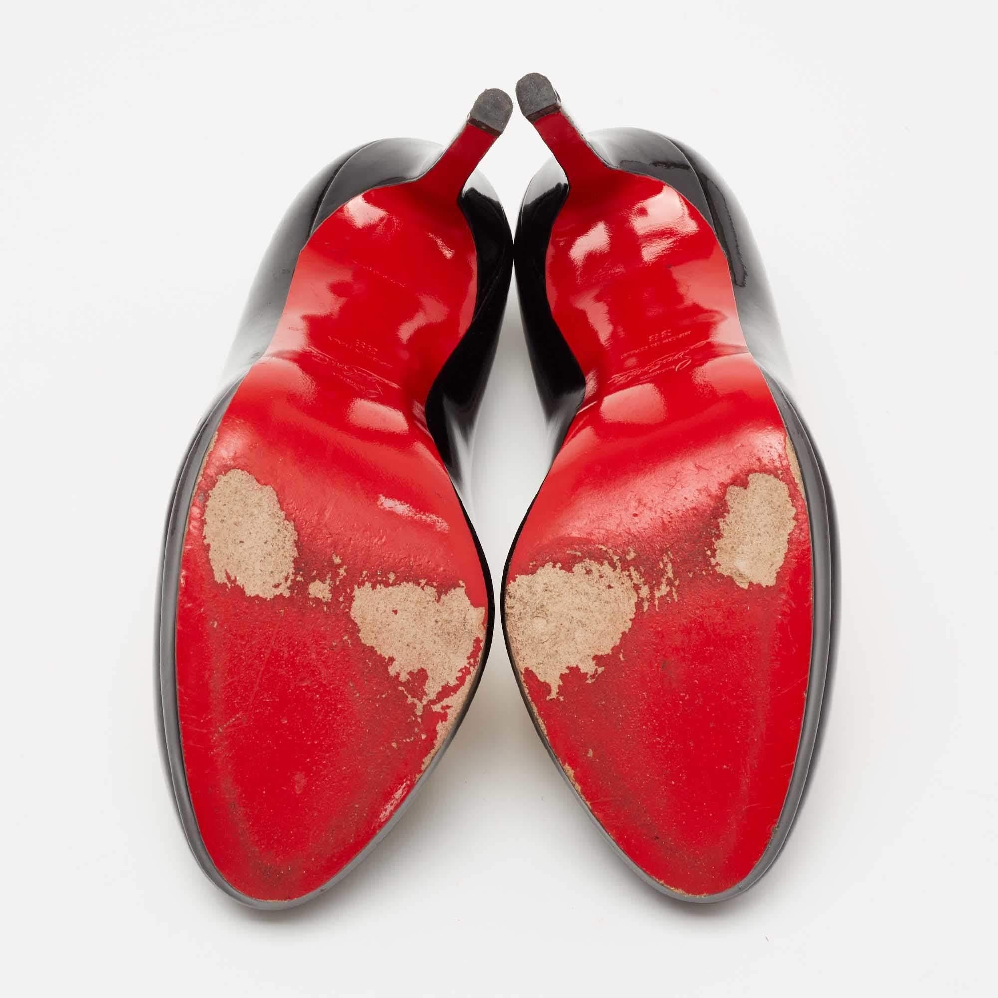 Christian Louboutin - Escarpins simples en cuir verni noir, état neuf, taille 38 3