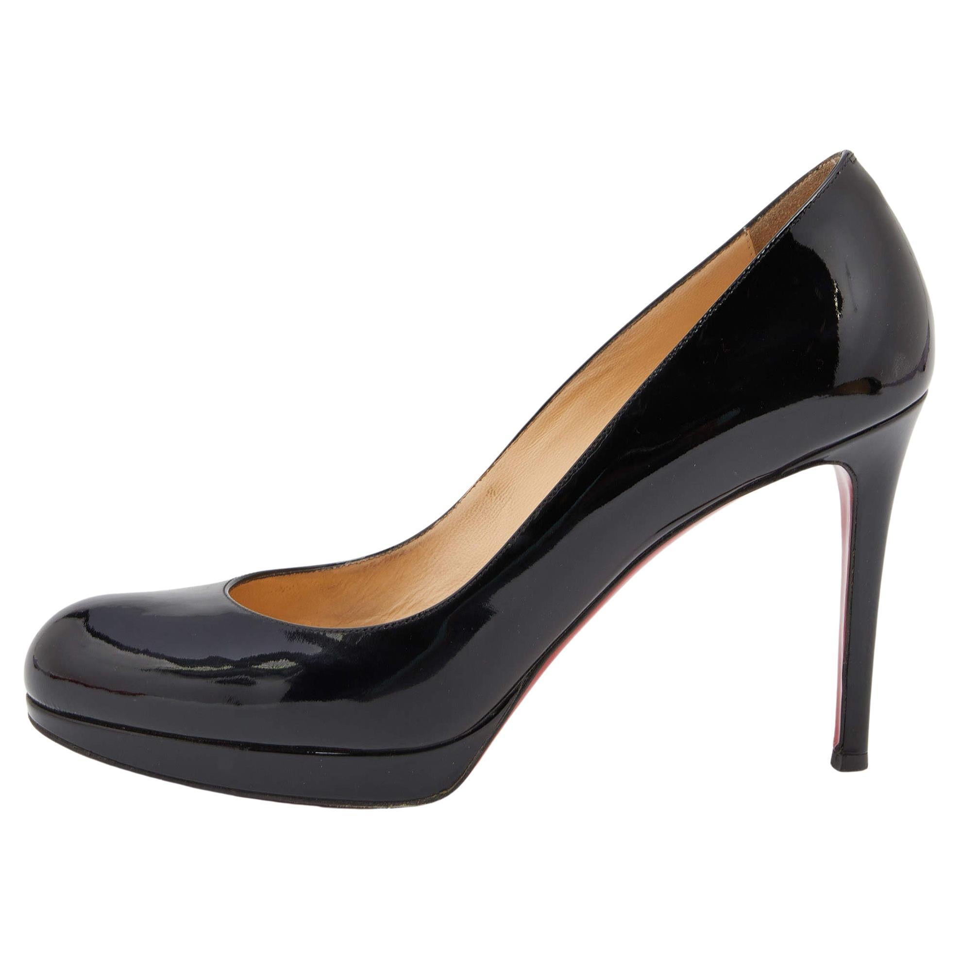 Christian Louboutin Black Patent Leather New Simple Pumps Size 38.5 For Sale