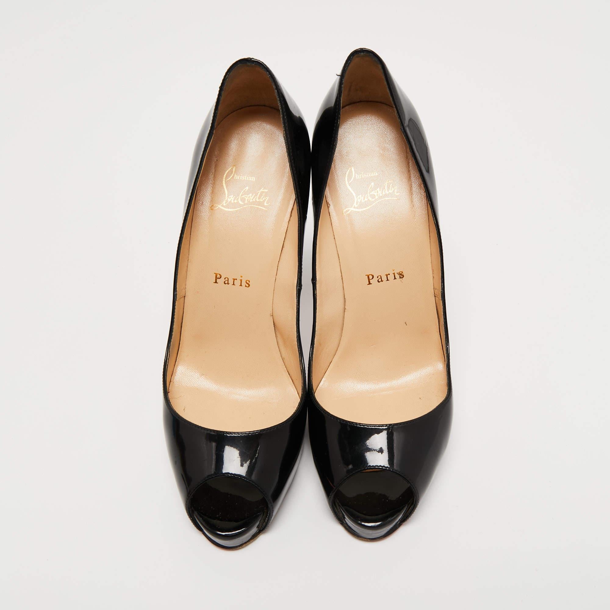 Women's Christian Louboutin Black Patent Leather New Very Prive Pumps Size 38 For Sale