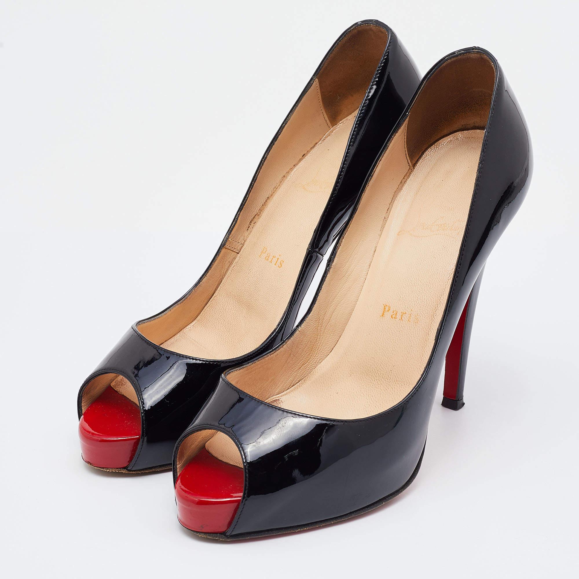 Women's Christian Louboutin Black Patent Leather New Very Prive Pumps Size 39 For Sale