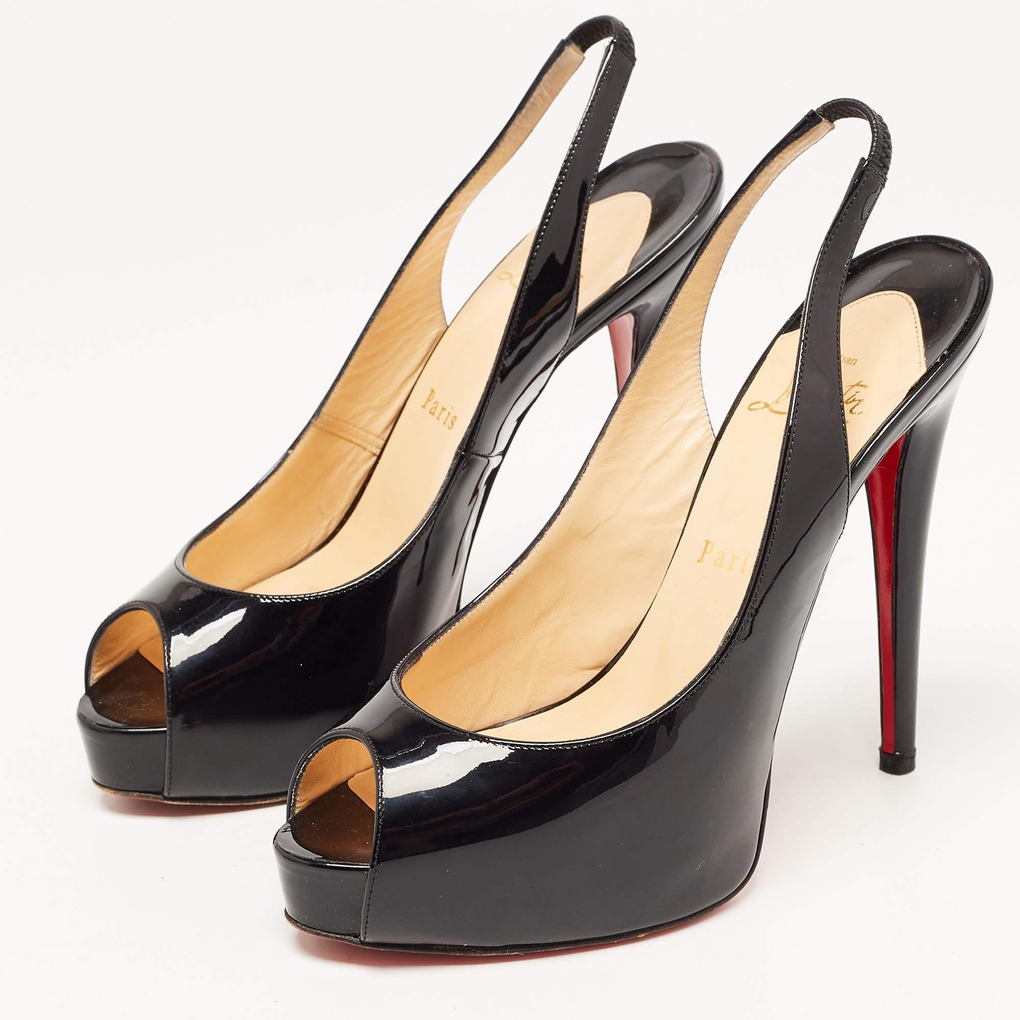 This pair of Christian Louboutin pumps is a timeless classic. Step out in style while flaunting these patent leather shoes, ideal for all occasions. They feature peep toes, platforms and 12.5cm heels. Signature red soles add the perfect finishing