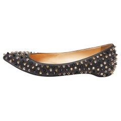 Christian Louboutin Schwarze Lackleder Pigalle Spikes Ballettschuhe Größe 39,5