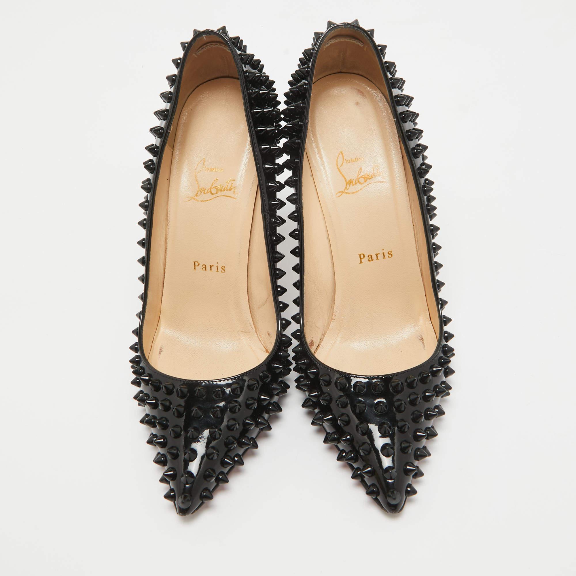 Christian Louboutin Black Patent Leather Pigalle Spikes Pumps Size 38.5 In Fair Condition In Dubai, Al Qouz 2