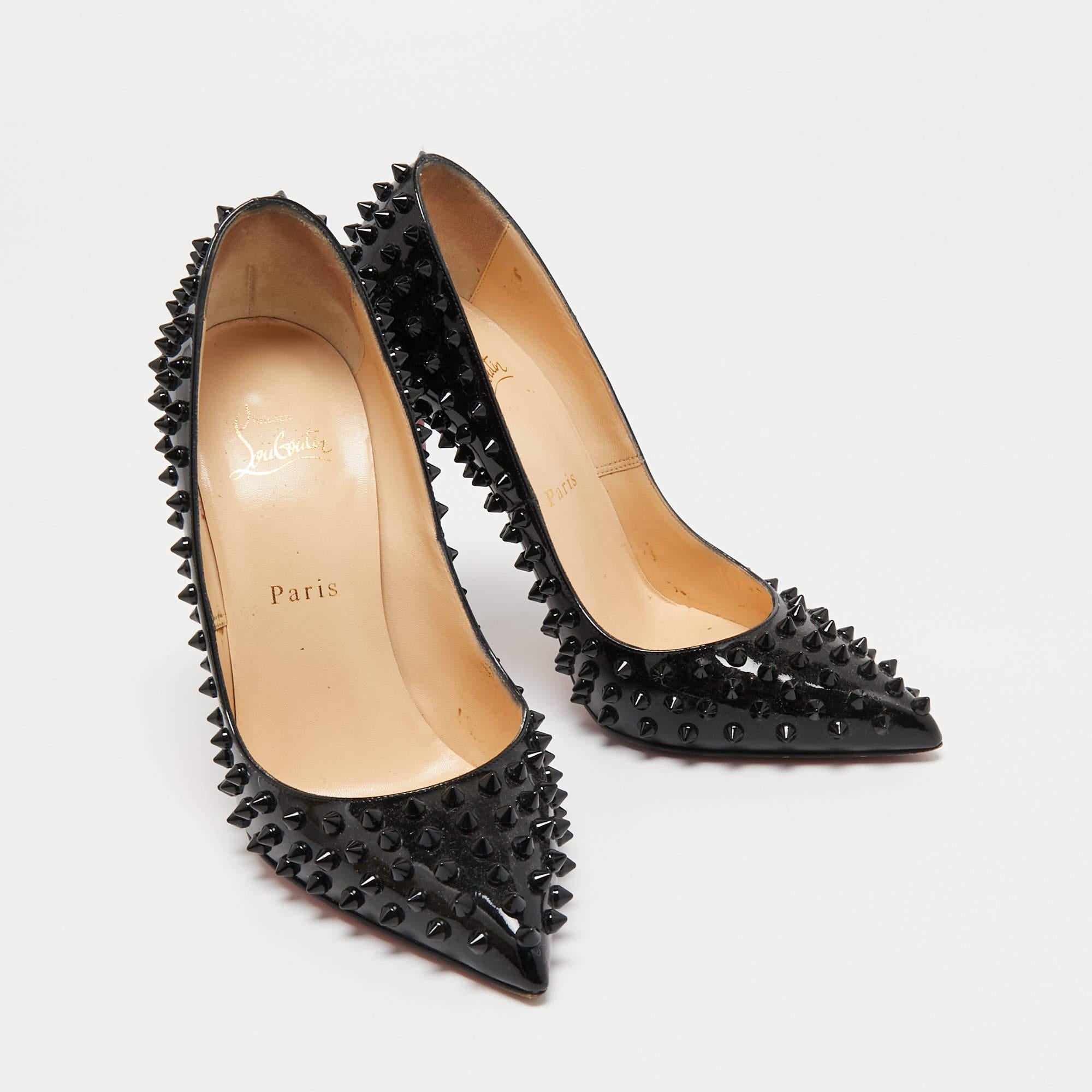 Christian Louboutin Black Patent Leather Pigalle Spikes Pumps Size 39 In Good Condition In Dubai, Al Qouz 2