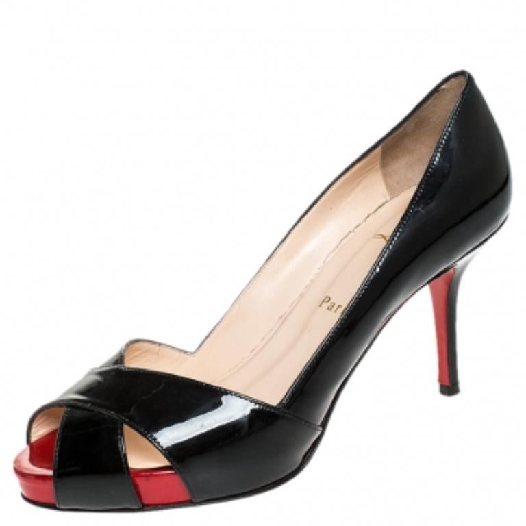 Christian Louboutin Shelley Peep Toe Pump en cuir verni noir Taille 37.5 en vente 1