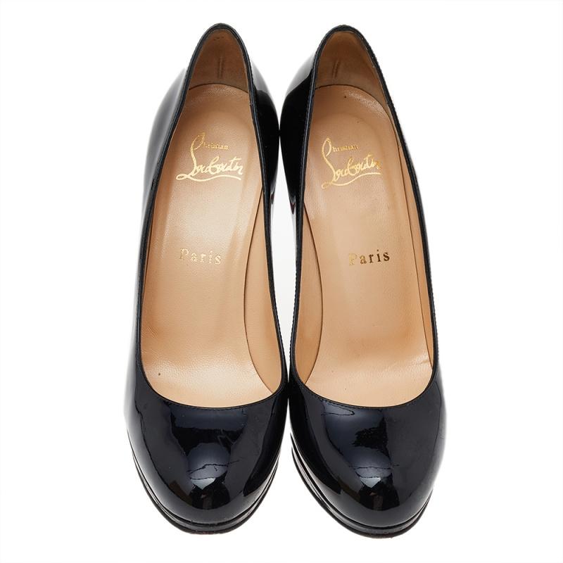 Replace the overly fancy designs and move on to more poised, classy styles as these Simple pumps. Made by the House of Christian Louboutin, these pumps are made from black patent leather and showcase a simple silhouette, rounded toes, and pointy