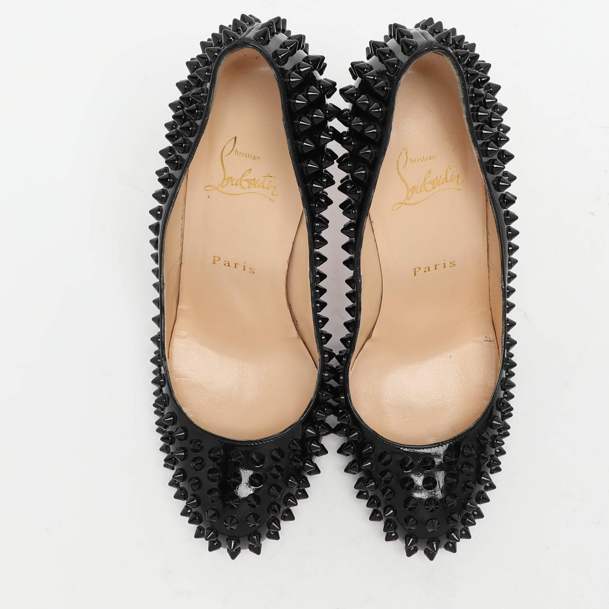 Christian Louboutin Bombas de punta simple de charol negro Talla 37.5 Negro en venta
