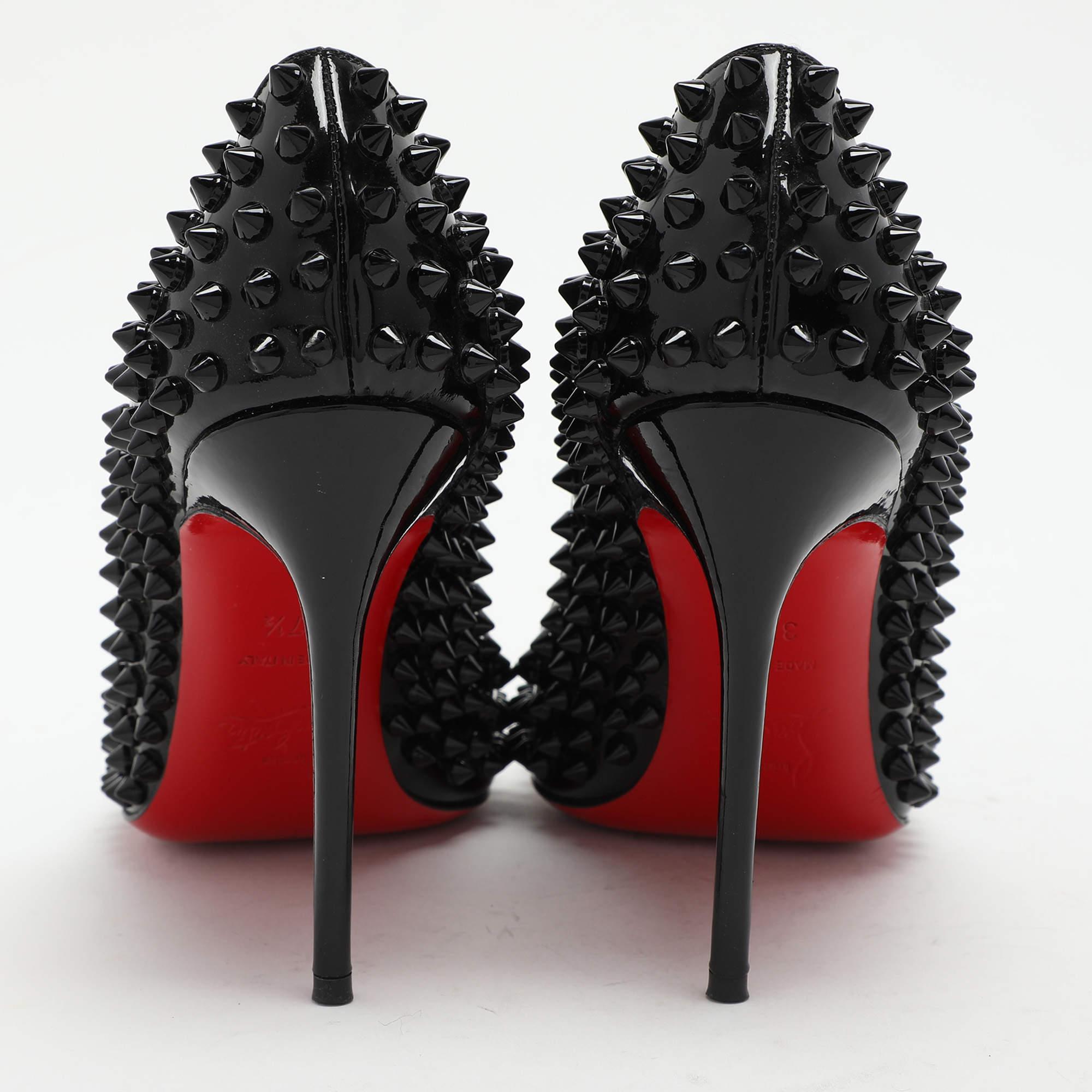De las mujeres Christian Louboutin Bombas de punta simple de charol negro Talla 37.5 en venta