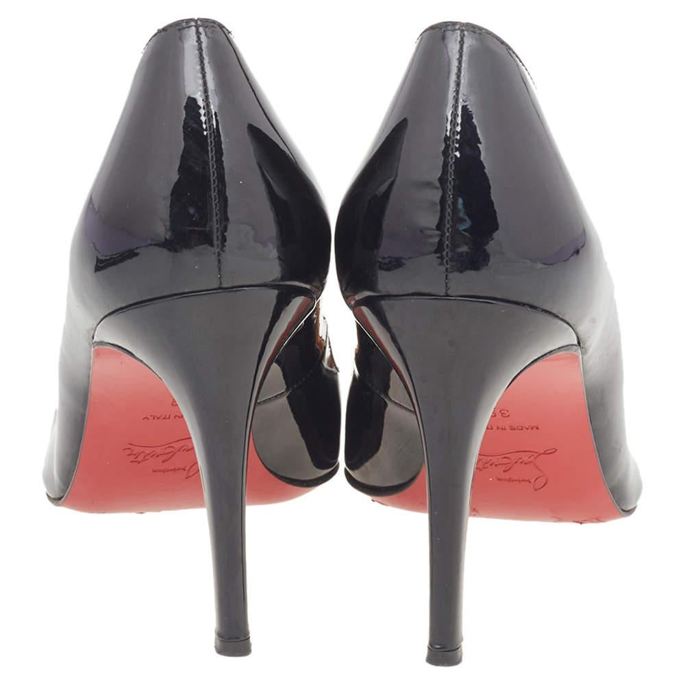 Christian Louboutin Black Patent Leather So Kate Pointed Toe Pumps Size 39 In Good Condition For Sale In Dubai, Al Qouz 2