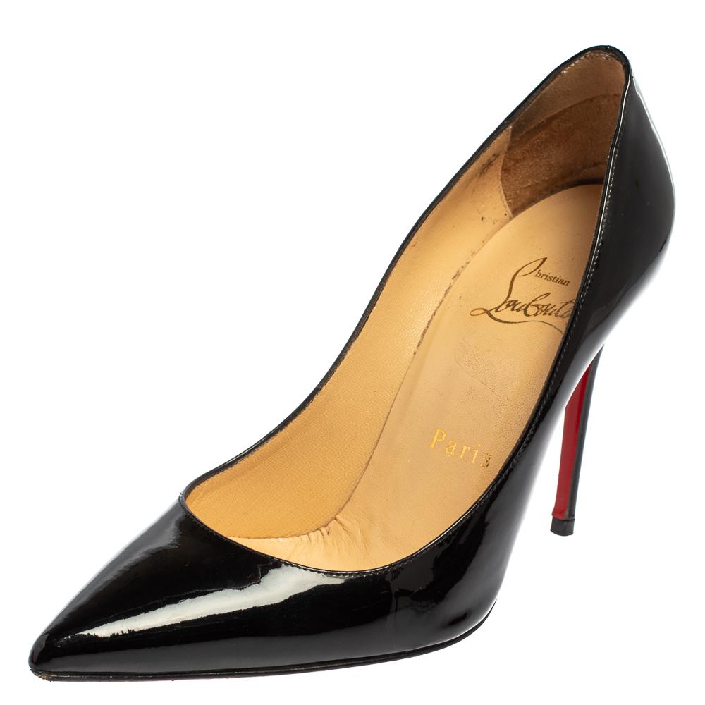 Flaunt high style with every step, and fetch admiring gasps your way every time you step out wearing these So Kate pumps from Christian Louboutin. The pumps carry a black patent leather exterior and they are made whole with pointed toes, stiletto