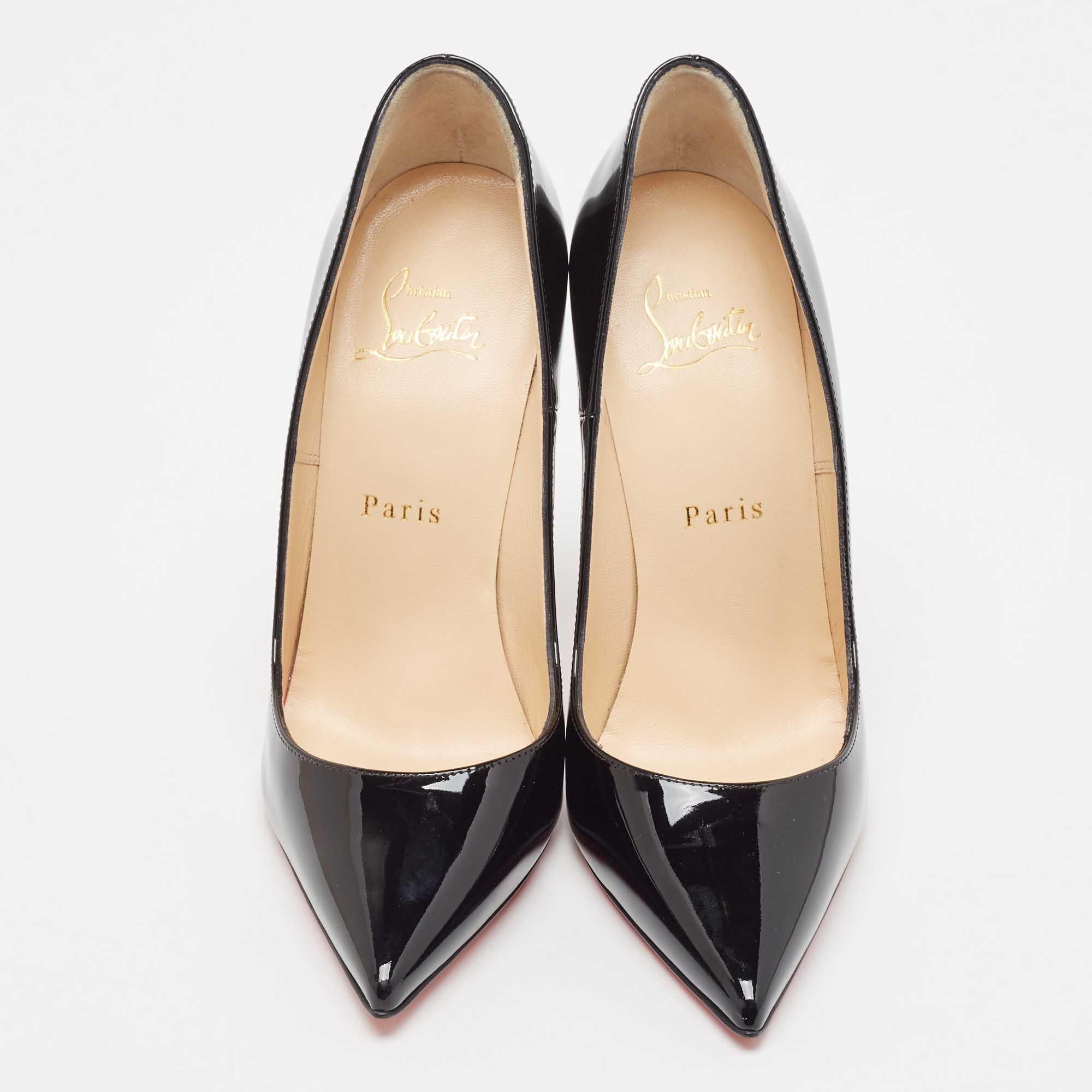 Named after English model Kate Moss, this pair of Christian Louboutin So Kate pumps reflects elegance and sophistication in every step. Proving the brand's expertise in the art of stiletto making, it has been diligently crafted from patent leather