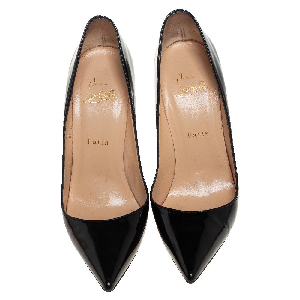 The minimal and timeless design of these So Kate pumps makes them so covetable. Named after supermodel Kate Moss, they are made from patent leather into a sleek pointed-toe silhouette. These pumps are elevated on stiletto heels to reveal the