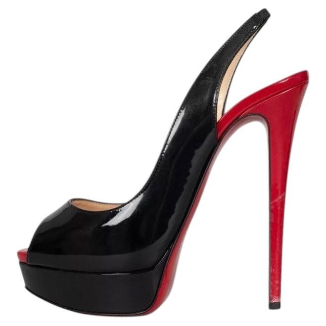 What do fake Louboutins look like?