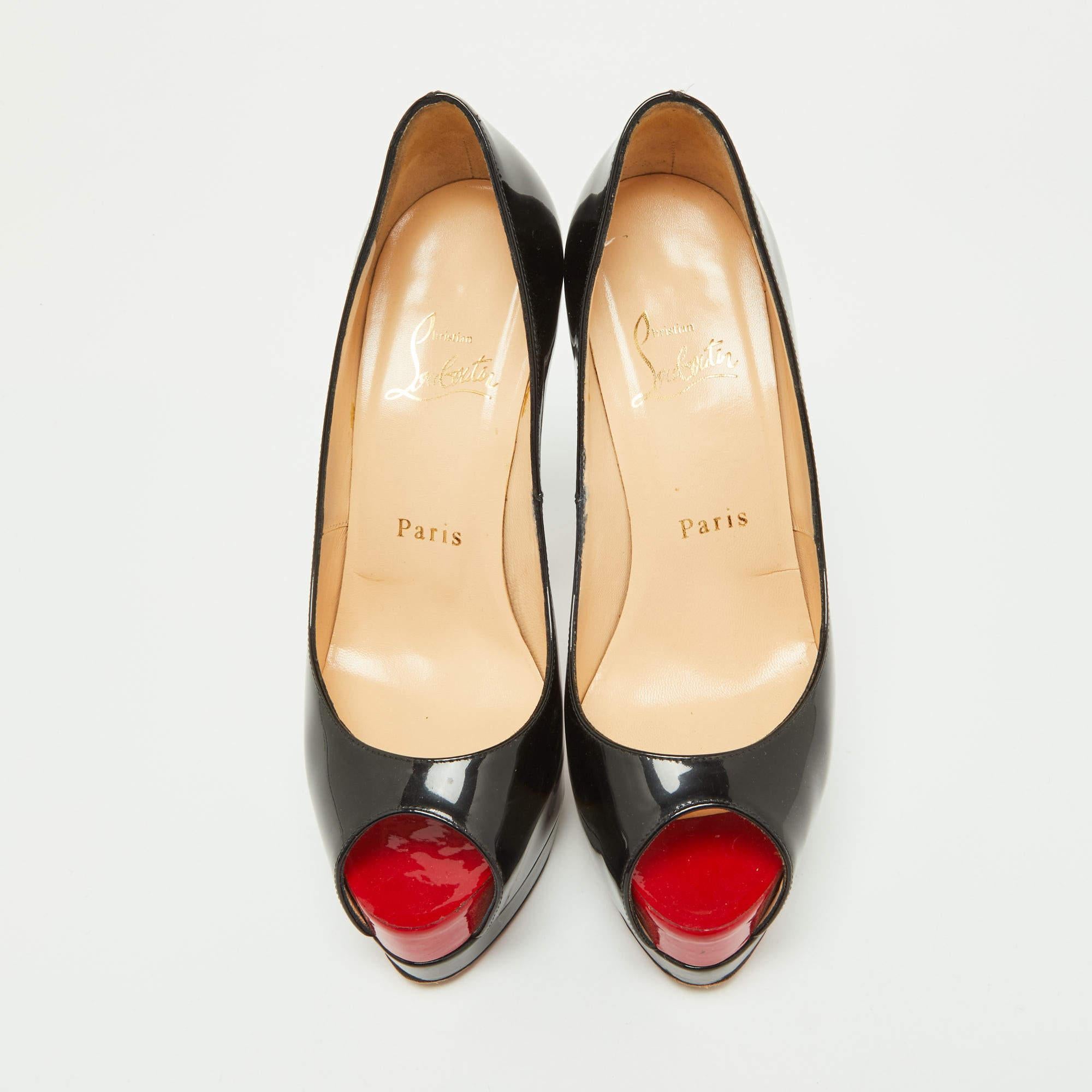 These pumps from Christian Louboutin are meant to be a loved choice. Wonderfully crafted and balanced on sleek heels, the pumps will lift your feet in a stunning silhouette.

Includes:  Extra Heel Tips