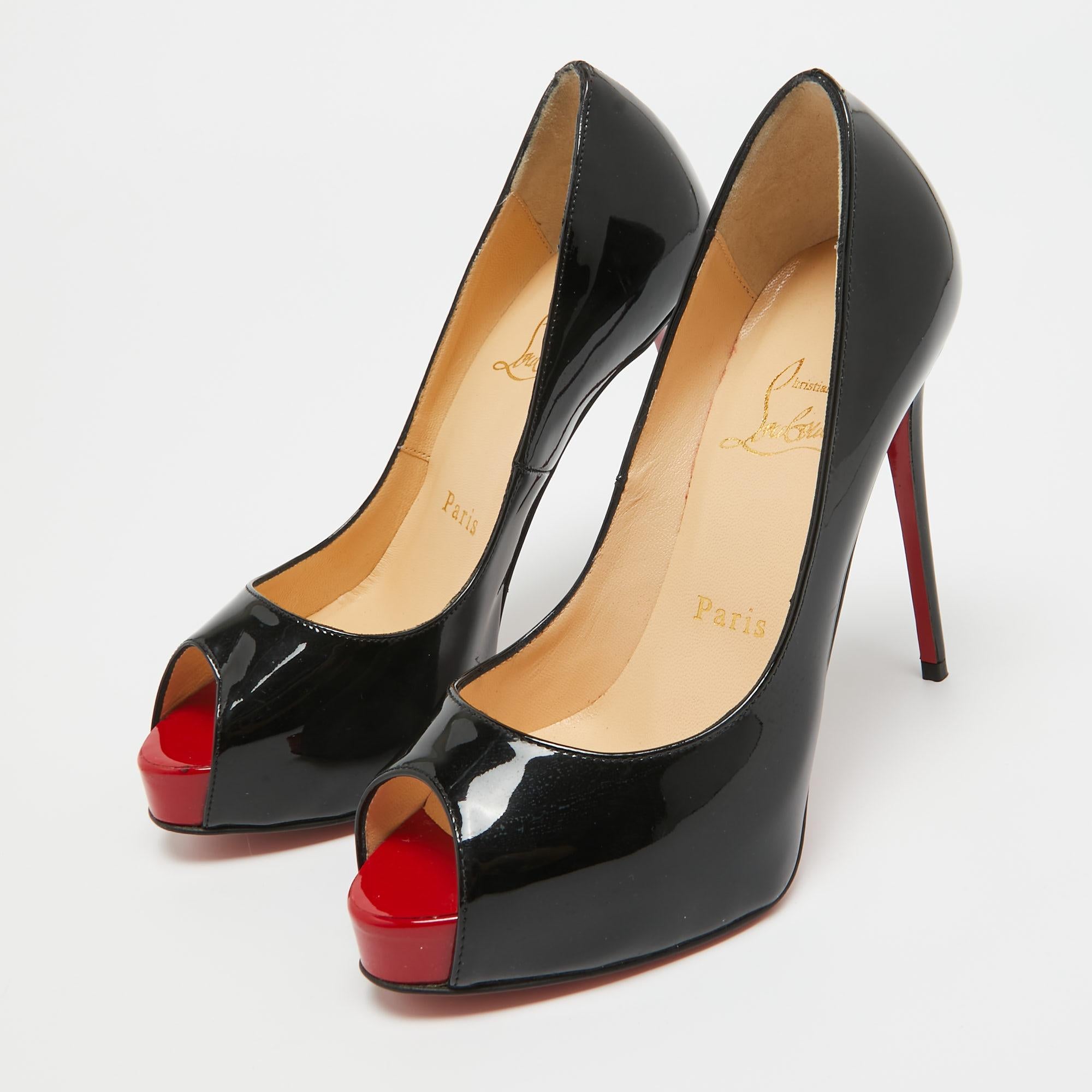 Women's Christian Louboutin Black Patent Leather Very Prive Pumps Size 34 For Sale