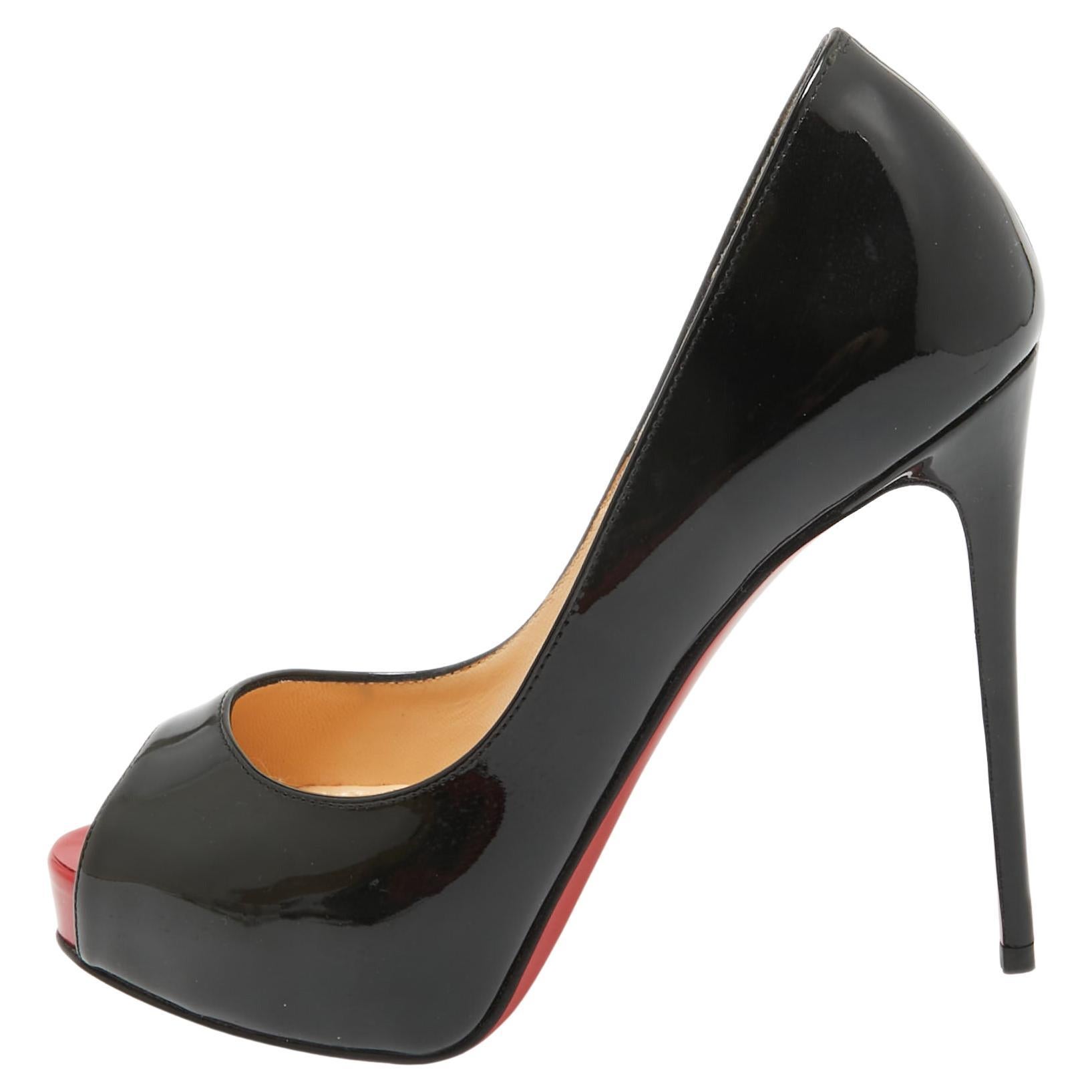 Christian Louboutin Black Patent Leather Very Prive Pumps Size 34 For Sale
