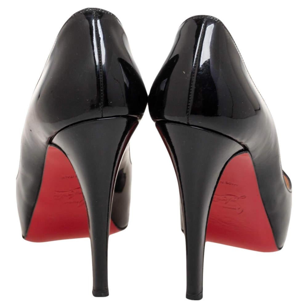 Christian Louboutin Black Patent Leather Very Prive Pumps Size 35 For Sale 1