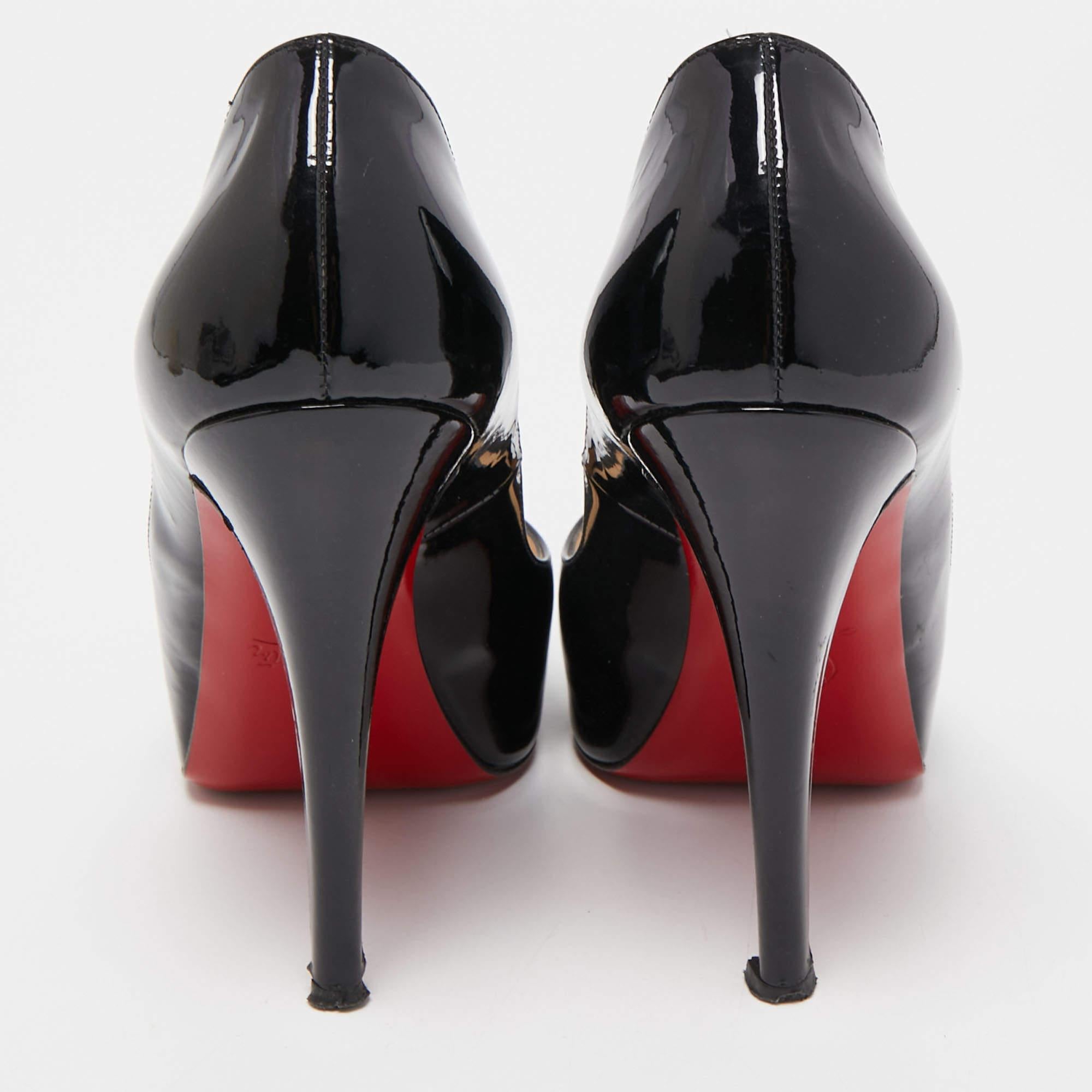 Christian Louboutin Black Patent Leather Very Prive Pumps Size 37 For Sale 5