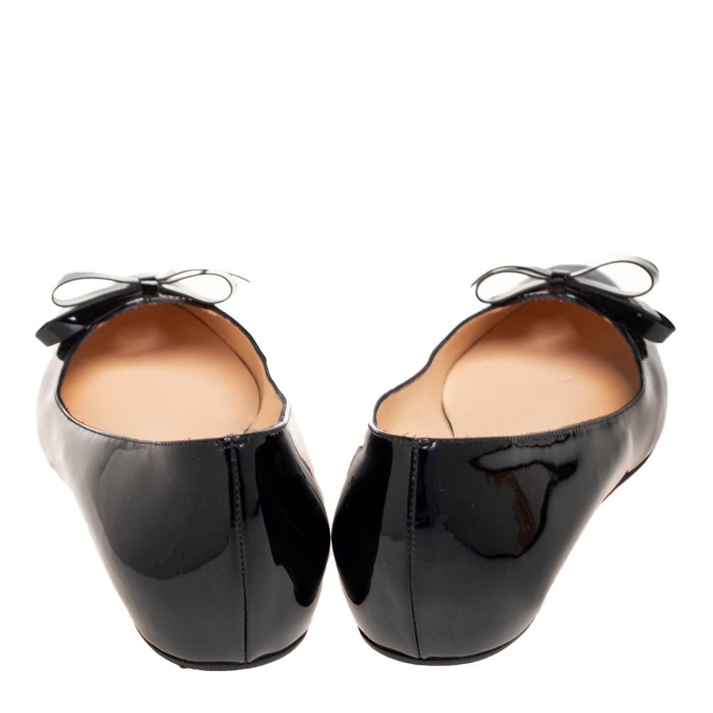 Christian Louboutin Black Patent Leather Vinodo Ballet Flats Size 40.5 In Good Condition In Dubai, Al Qouz 2