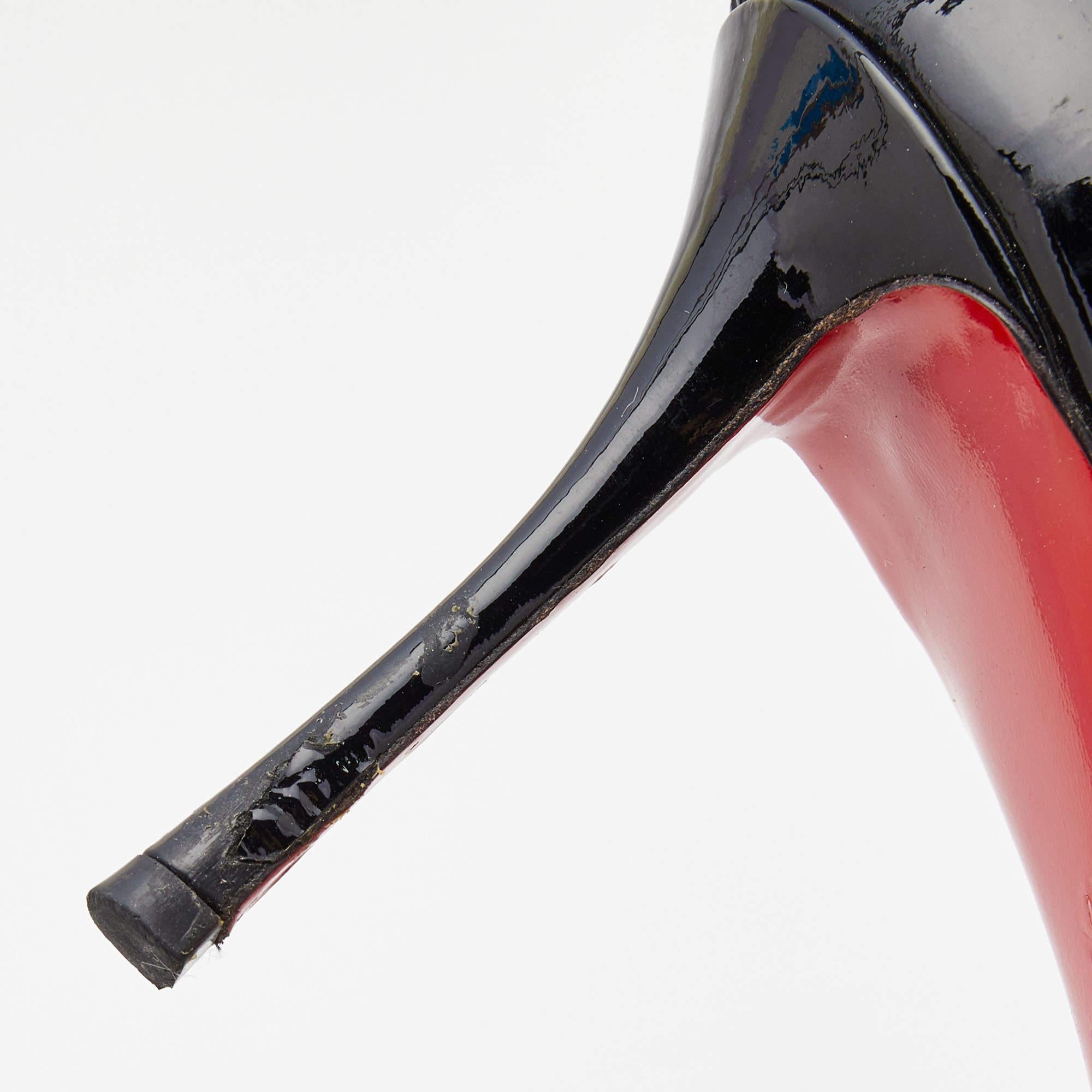 Christian Louboutin Black Patent Leather Vinodo Pumps Size 38.5 For Sale 1