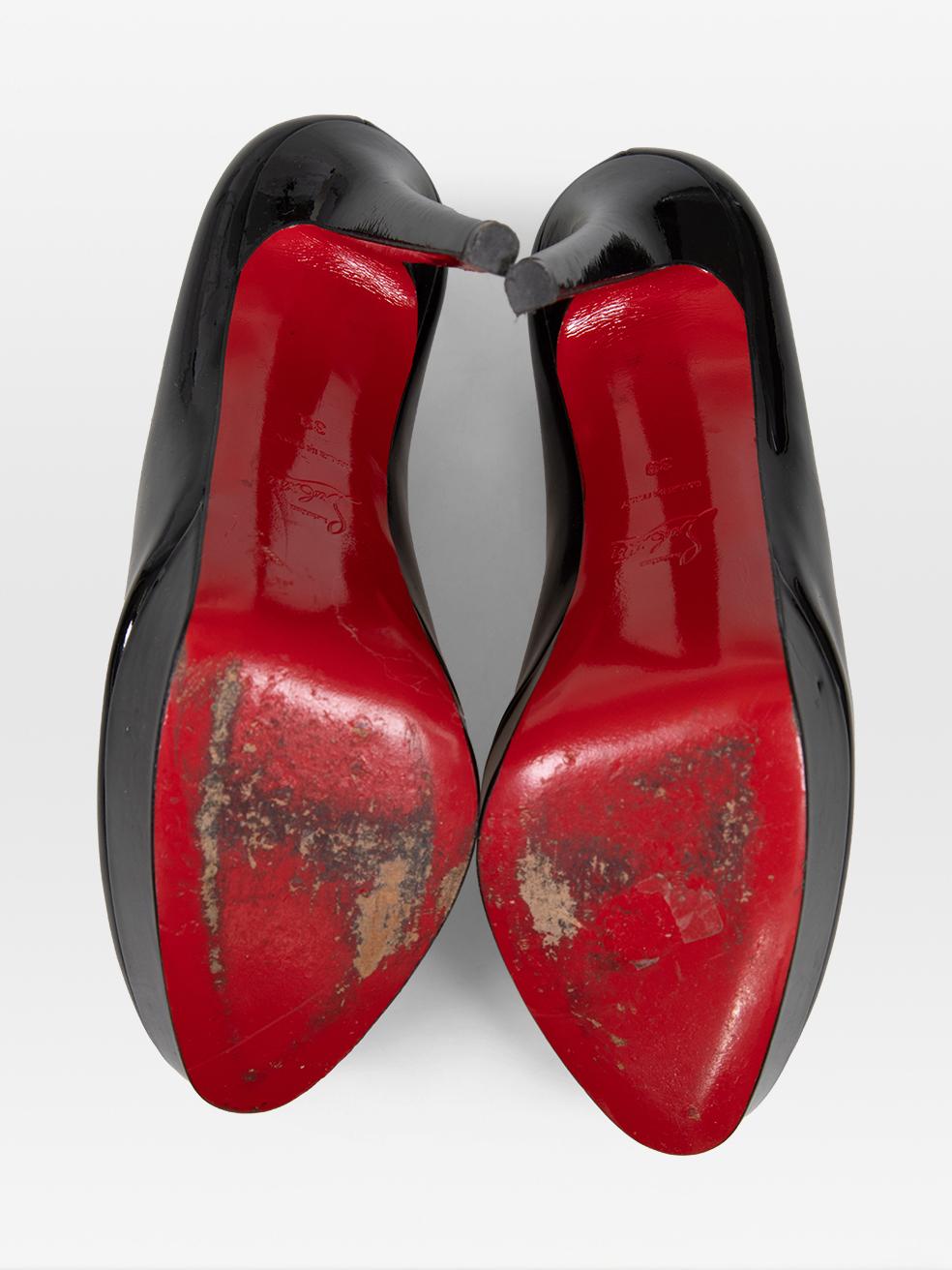 Christian Louboutin Noir Breveté Pompes à Plateforme Taille IT 39 Pour femmes en vente