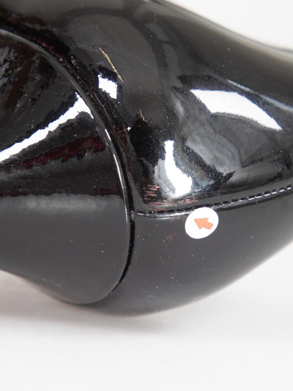 Christian Louboutin Noir Breveté Pompes à Plateforme Taille IT 39 en vente 2