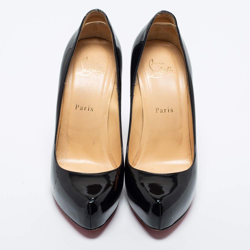 Christian Louboutin Black Patent Rolando Pumps Size 38.5 In Good Condition In Dubai, Al Qouz 2