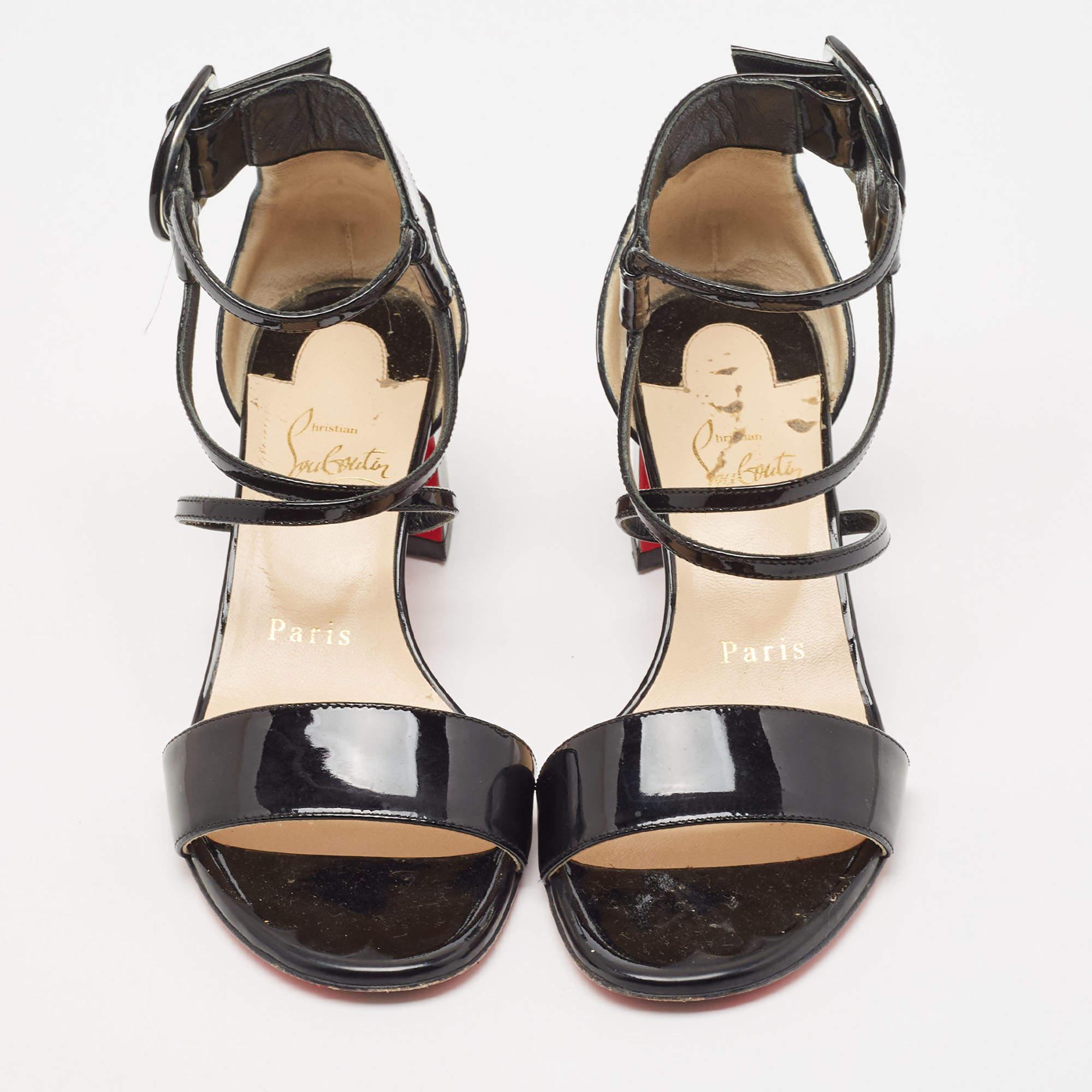 These sandals are chic and constructed with care for a great fit. Crafted from quality materials, they are durable, easy to style, and fabulous, with comfortable interiors, artful designing, and beautiful uppers.

