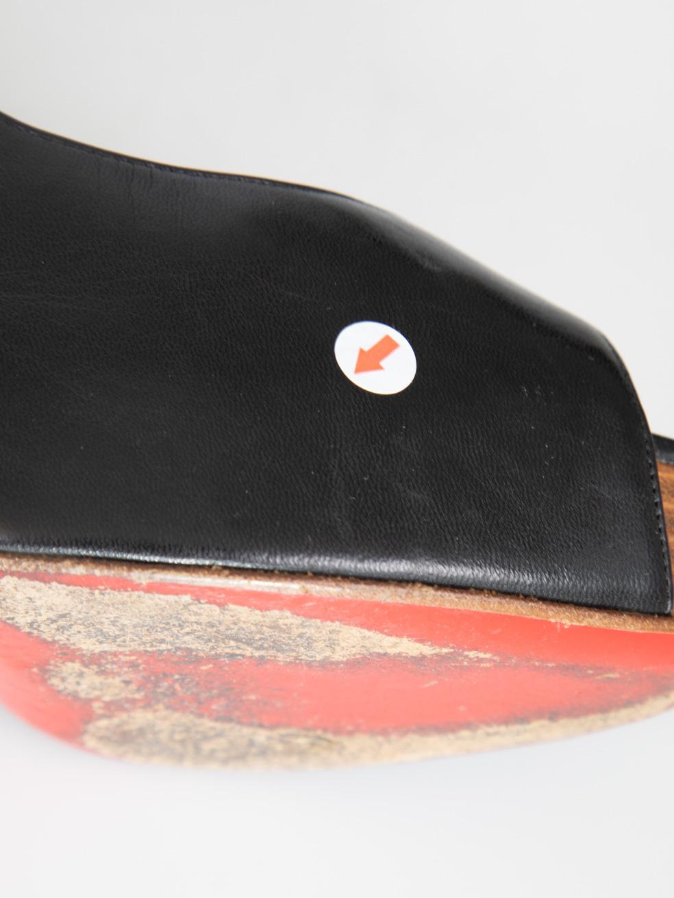 Christian Louboutin Schwarz Peep Toe Leder Heels Größe IT 39 im Angebot 3
