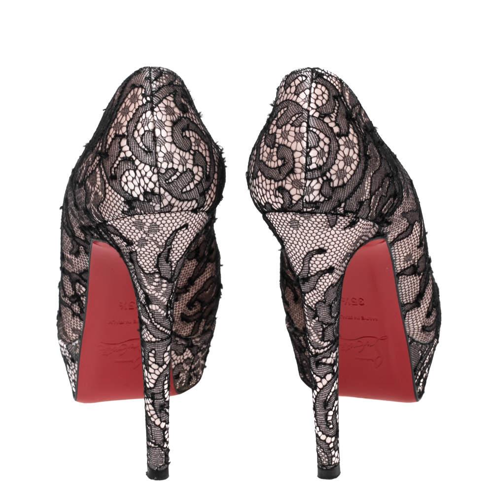 Christian Louboutin Black/Pink Lace and Satin Bianca Pumps Size 35.5 For Sale 1