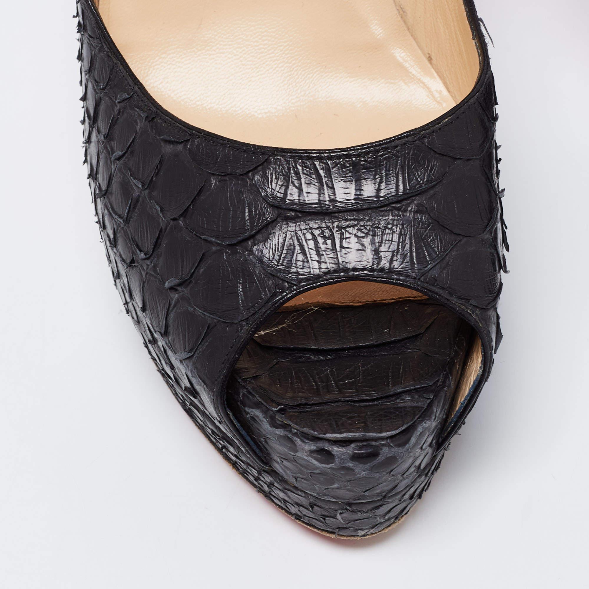 Women's Christian Louboutin Black Python Altadama Peep-Toe Platform Pumps Size 38 For Sale