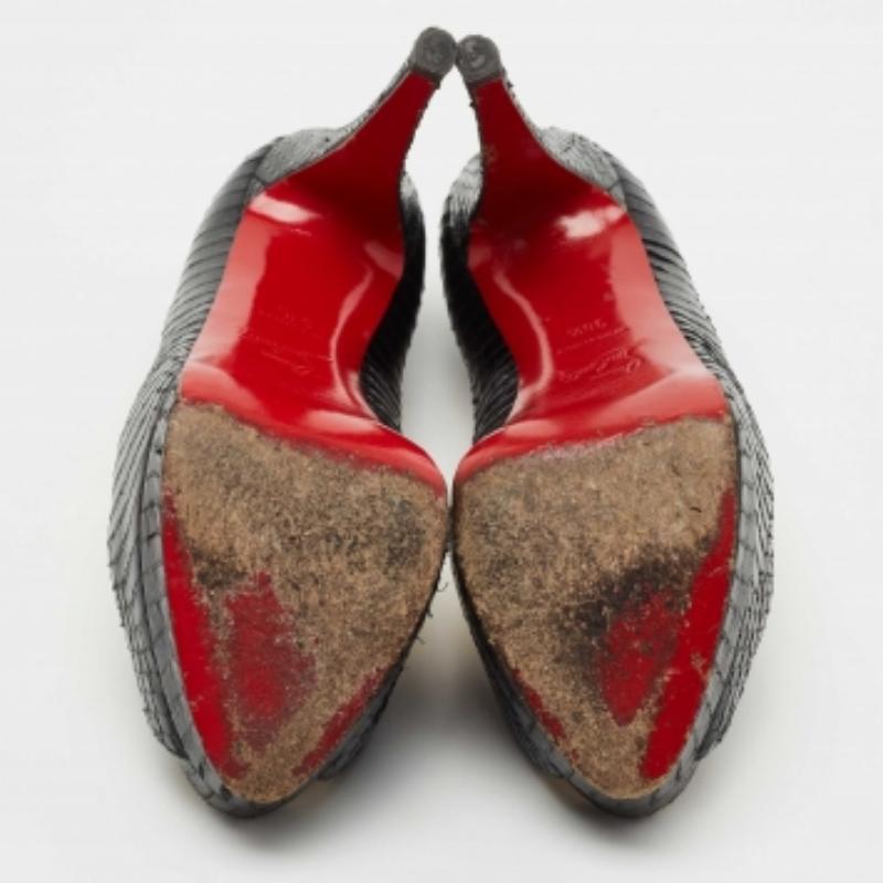 Christian Louboutin Pumps Altadama in pitone nero misura 36,5 in vendita 1