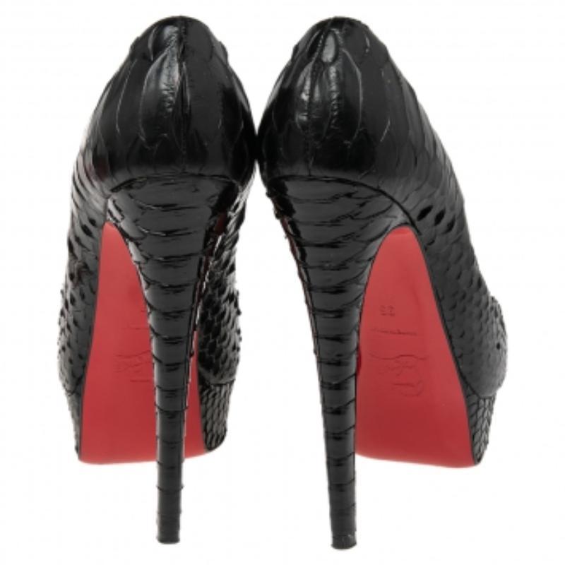 Christian Louboutin Black Python Lady Peep Toe Platform Pumps Size 35 Bon état à Dubai, Al Qouz 2