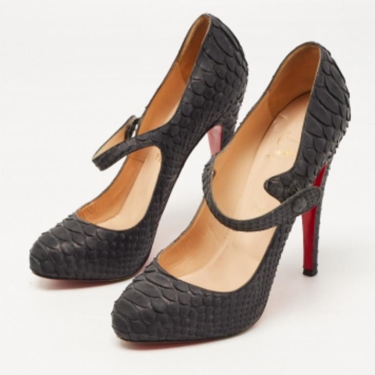 Christian Louboutin Schwarz Python Mary Jane Pumps Größe 38.5 im Angebot 4