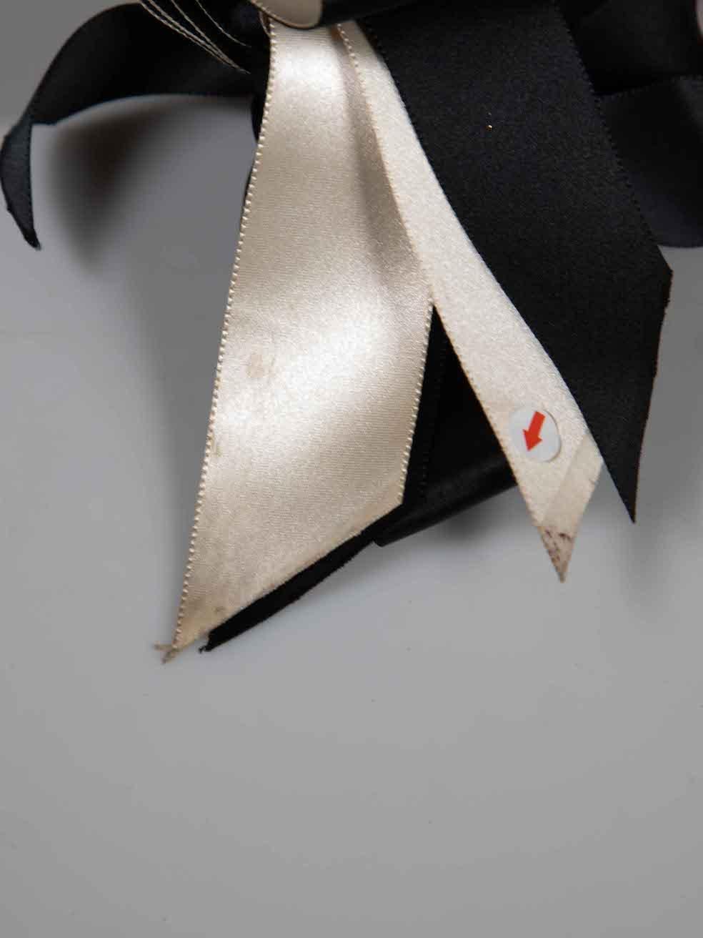 Christian Louboutin talons anémone noirs avec nœud, taille IT 39 en vente 1