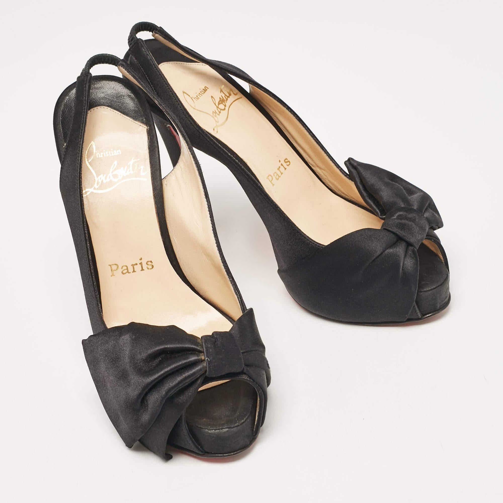 Christian Louboutin - Décolleté con fiocco in raso nero Taglia 36 In condizioni buone in vendita a Dubai, Al Qouz 2