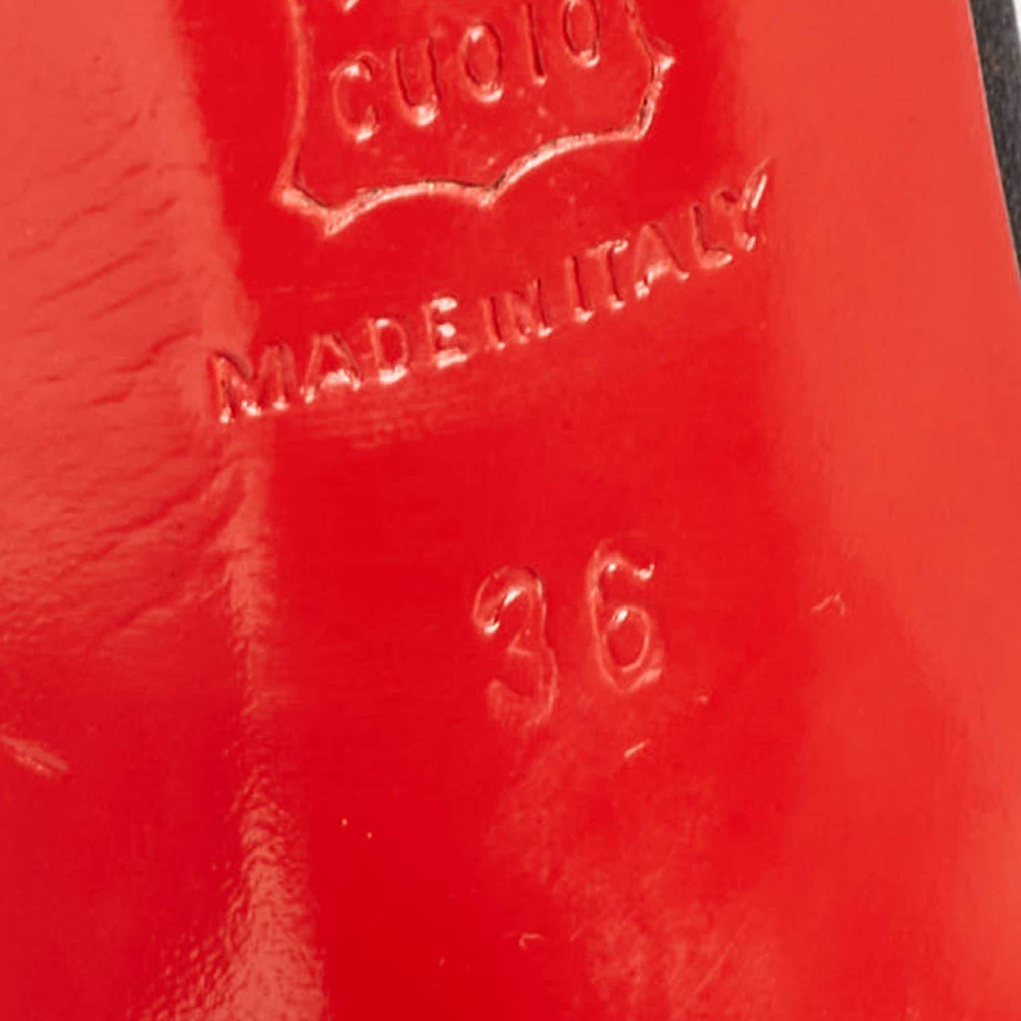 Christian Louboutin - Décolleté con fiocco in raso nero Taglia 36 in vendita 3