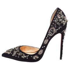 Christian Louboutin Schwarze D'orsay-Pumps aus Satin mit Brodiriza-Verzierung Größe 40