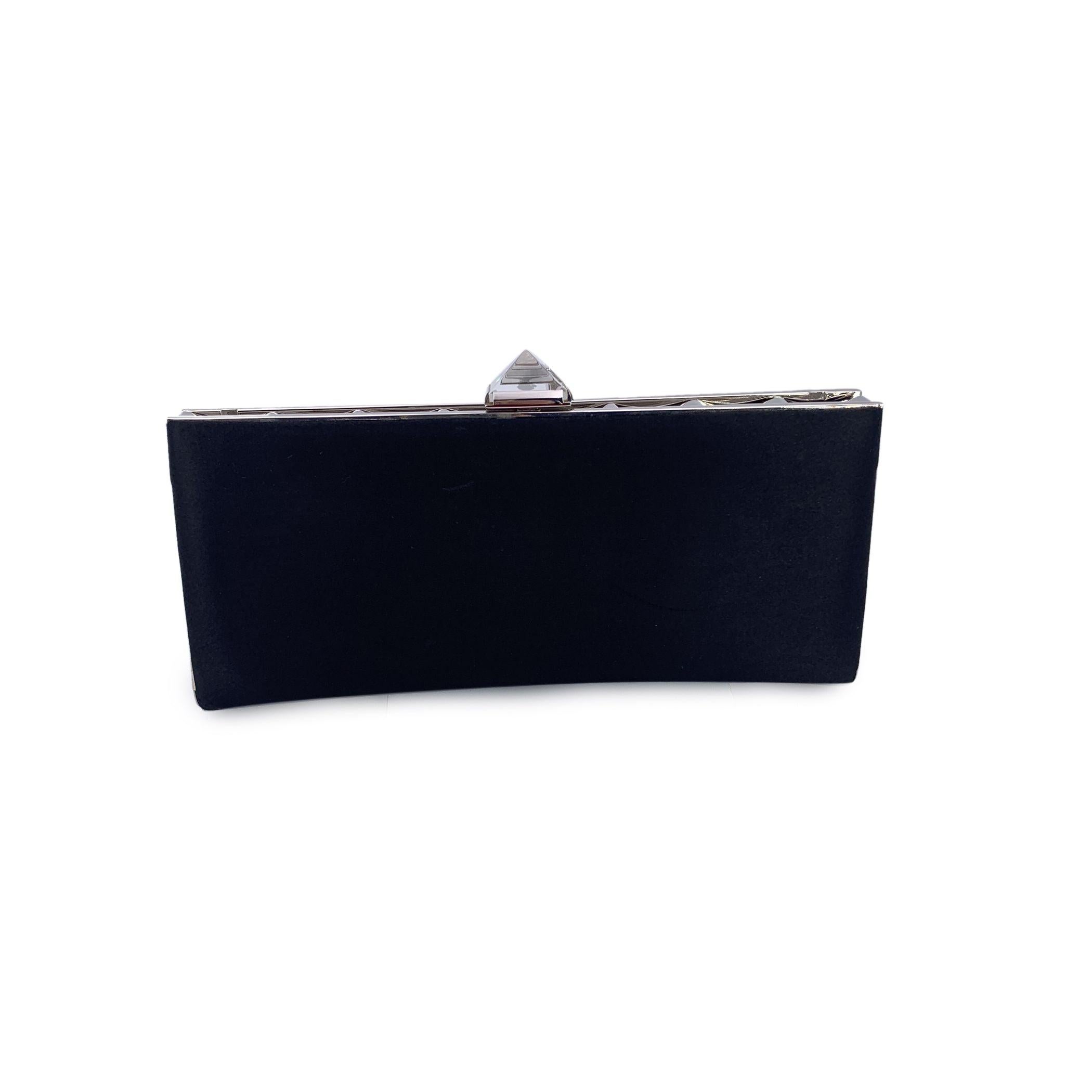 Noir Christian Louboutin Pochette de soirée en satin noir Keops avec chaîne en vente