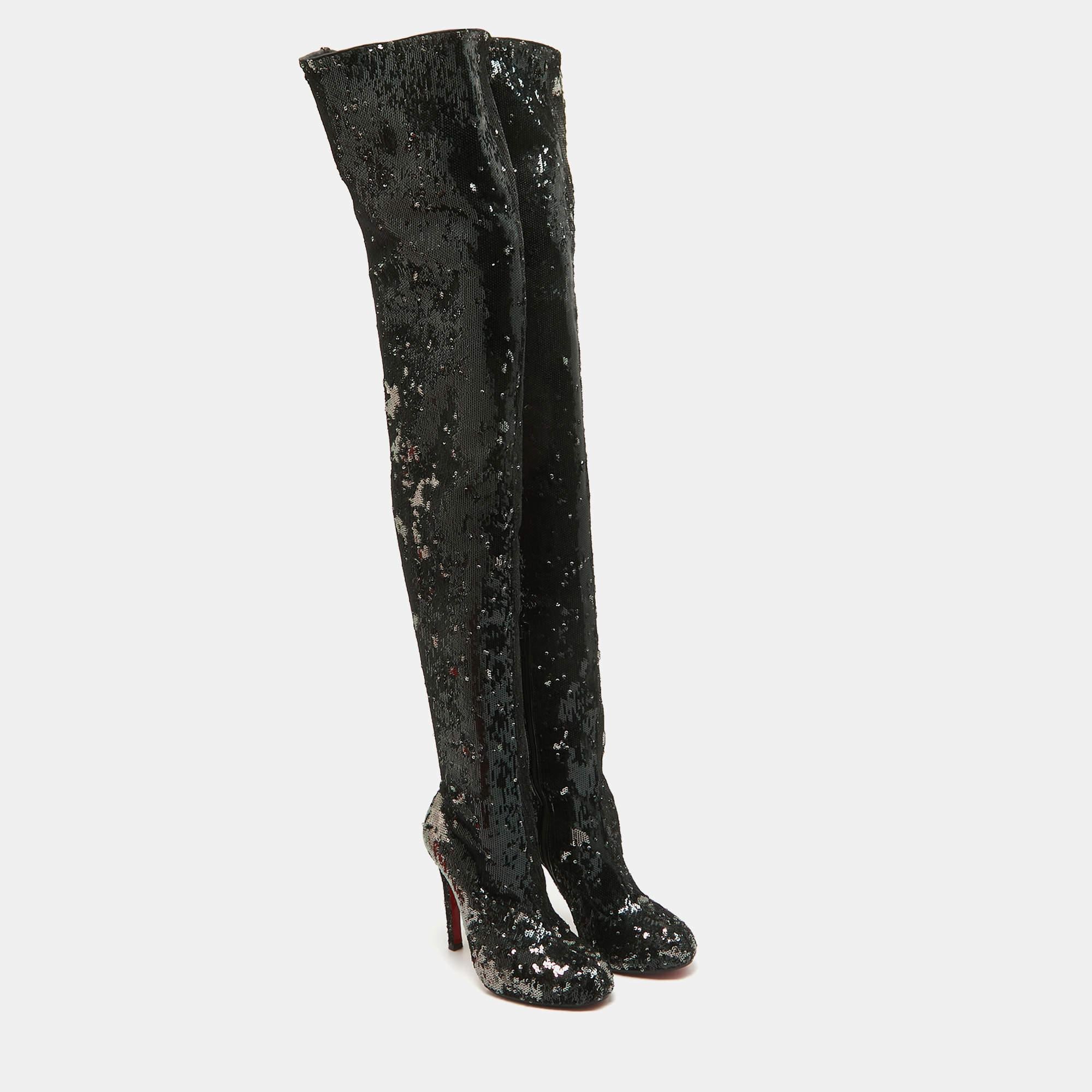 Christian Louboutin - Bottes hautes Louise 100 à sequins noirs, taille 37,5 Bon état à Dubai, Al Qouz 2