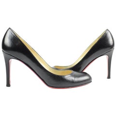 Christian Louboutin Black Simple 30cla1202 Pumps