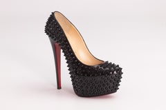 Christian Louboutin Chaussures à talons daffodile à plateformes noires (EU 37)