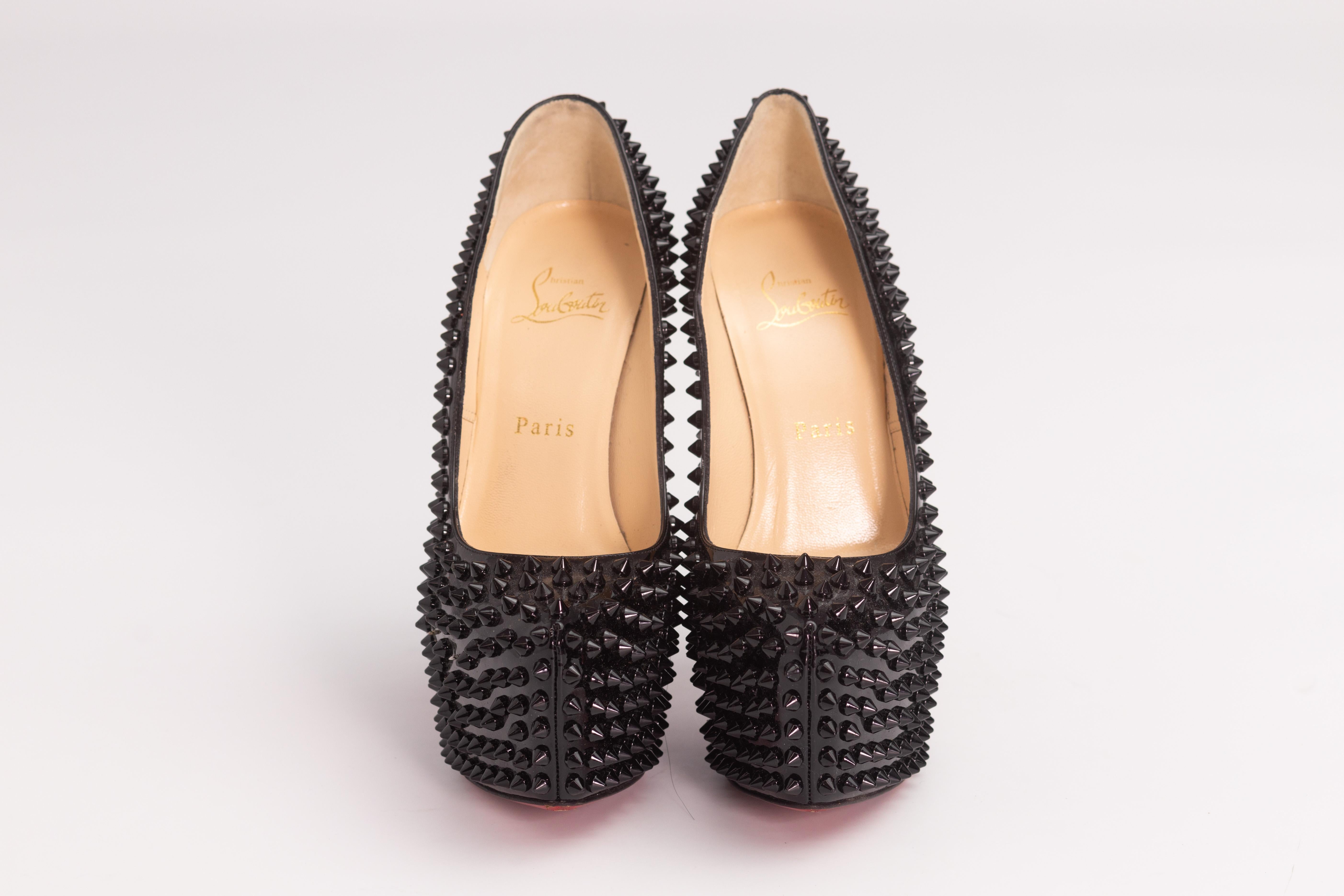Christian Louboutin Black Skike Platforms Daffodile Heels (EU 37) In Good Condition For Sale In Montreal, Quebec
