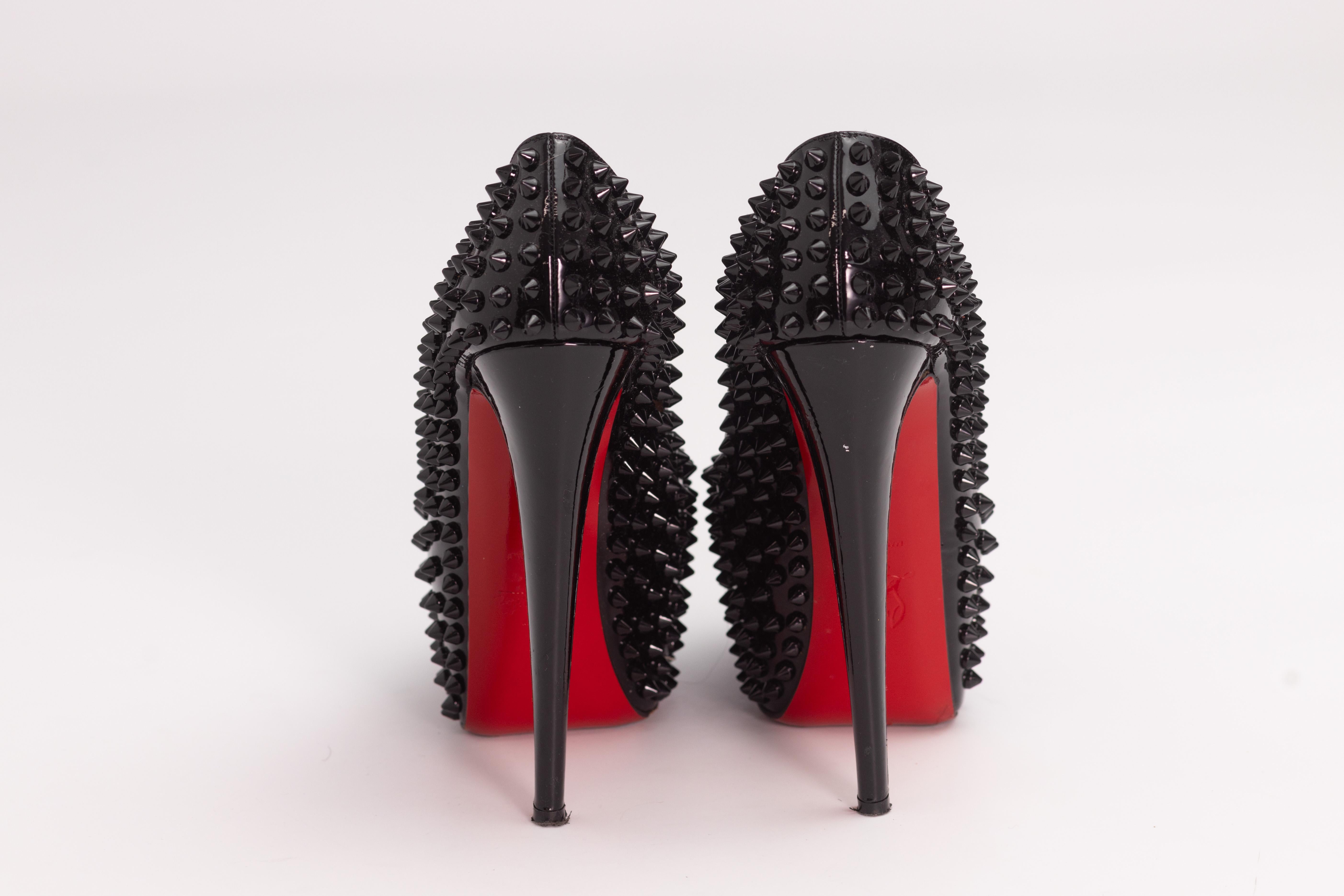 Christian Louboutin Chaussures à talons daffodile à plateformes noires (EU 37) Pour femmes en vente